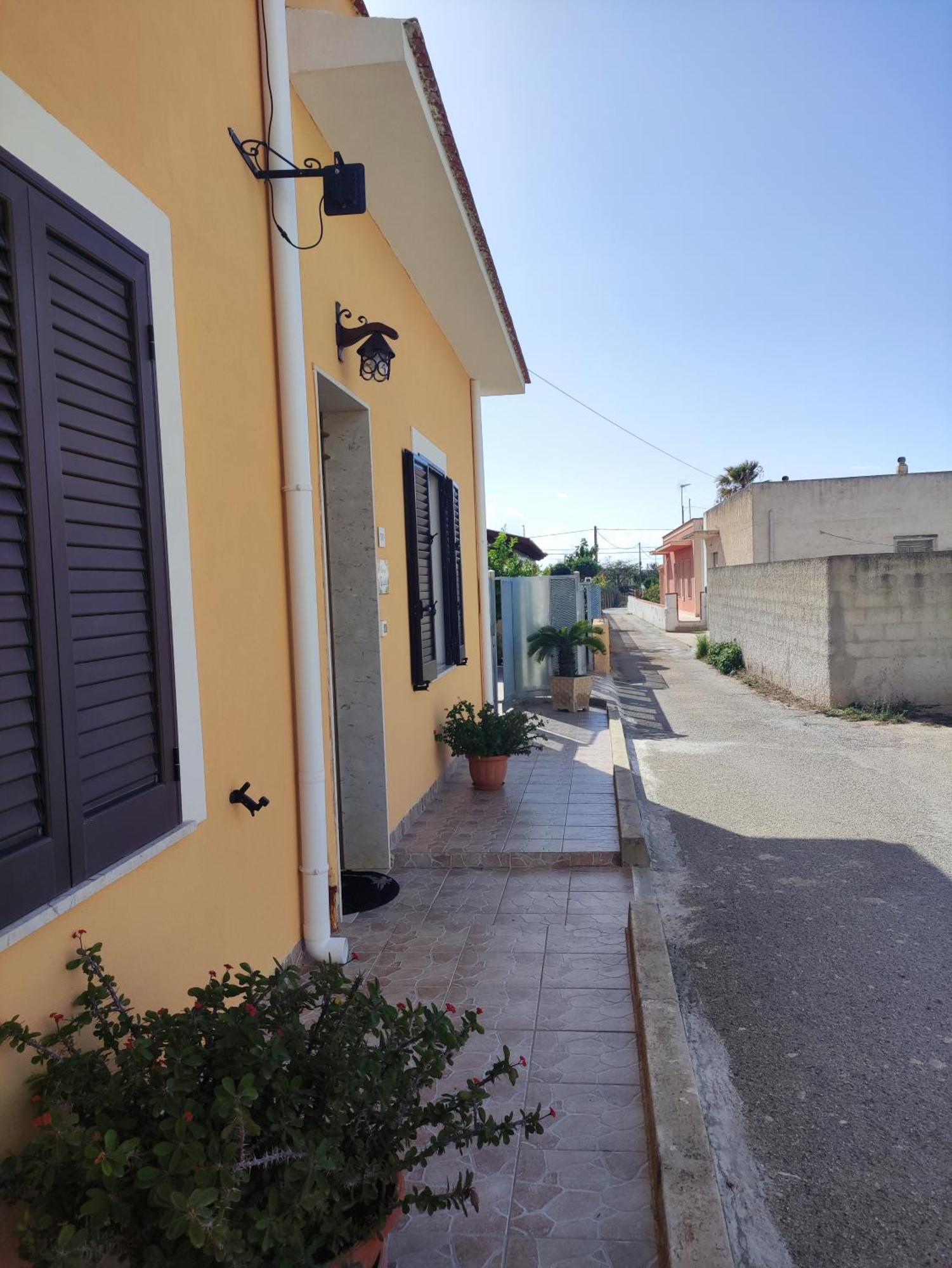 Casa Vacanze Nonna Tuzza Marsala Eksteriør bilde
